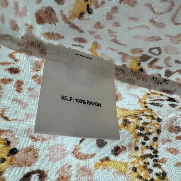 Jane and Delancey Size Medium Short Sleeve Button Up Blouse‎ Top Shirt Leopard - Picture 5 of 5